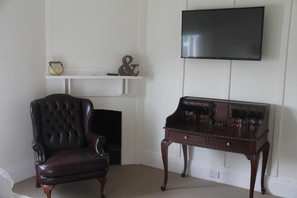 Mentor Chambers Apartment Bed & Breakfast West Wyalong Quarto foto