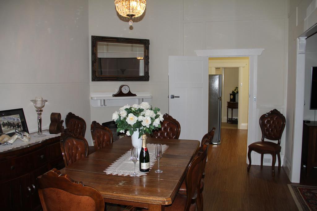 Mentor Chambers Apartment Bed & Breakfast West Wyalong Exterior foto