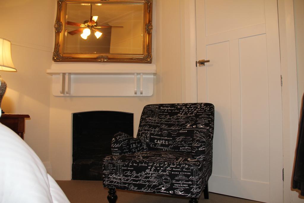 Mentor Chambers Apartment Bed & Breakfast West Wyalong Quarto foto